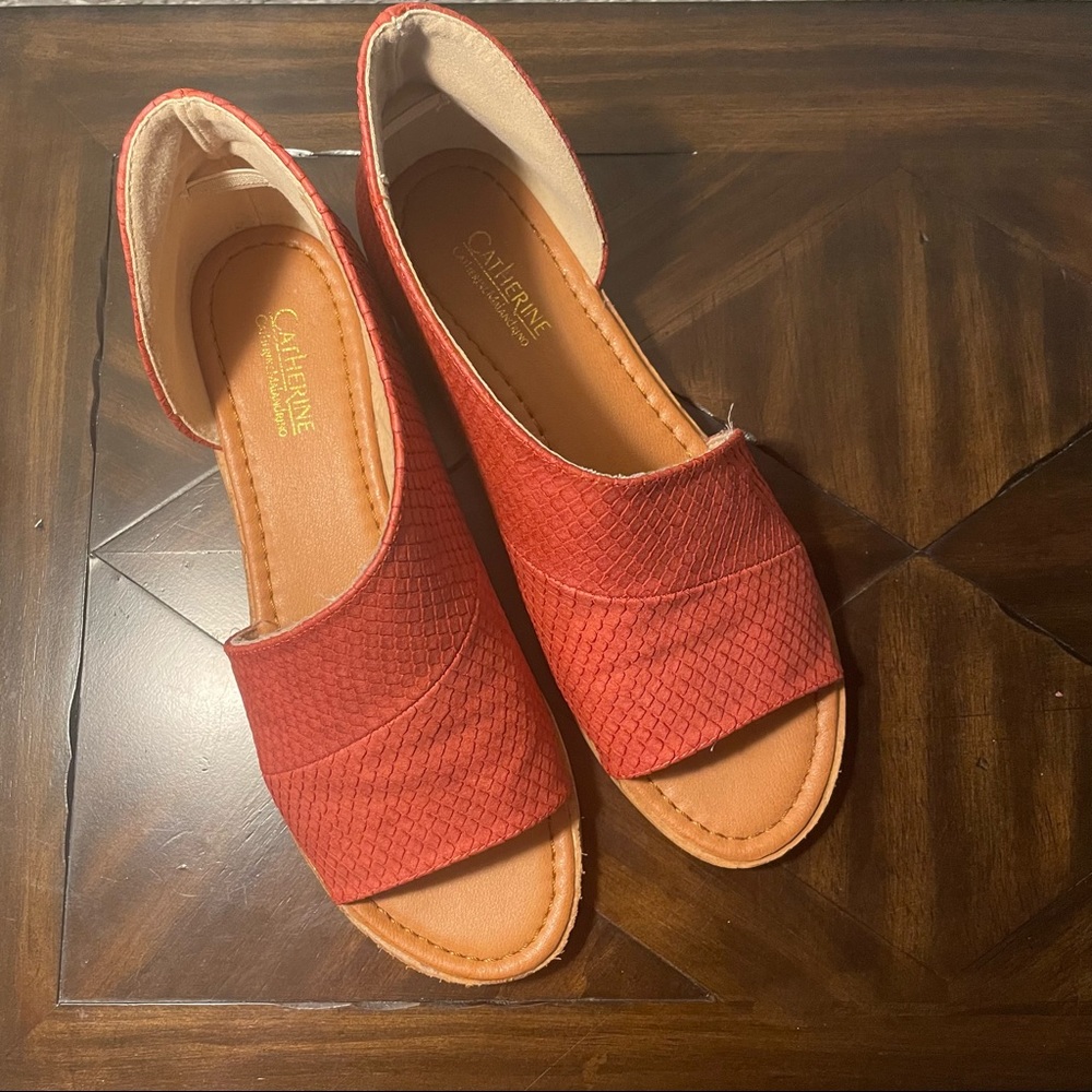 Catherine Malandrino The Orie. Red, Cut-Out, Open-toed flats. Sz. 7.5